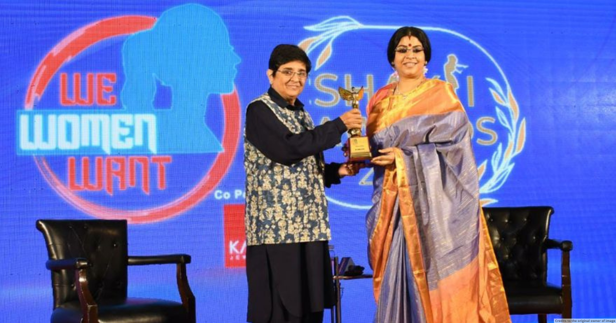 Dr. Sohini Sastri felicitated successful woman Astrologer, Life Coach and Philanthropist at Shakti Awards Ceremony